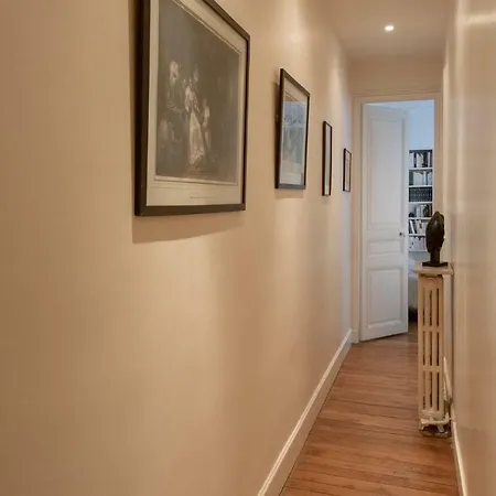 Apartment Chasles Paris